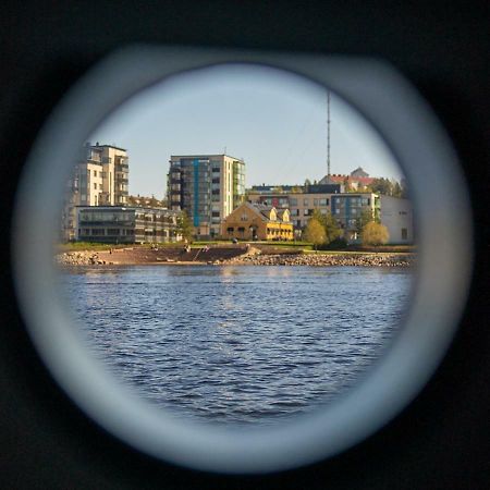 Majoitus-Ravintolalaiva Saimatar Hotel Joensuu Esterno foto